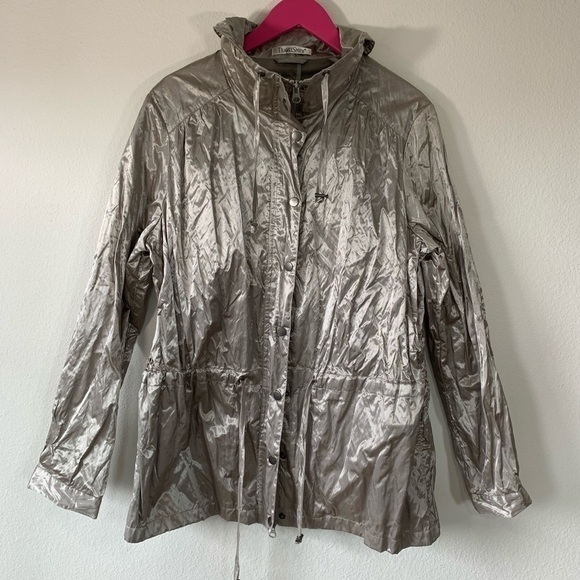 TravelSmith Jackets & Blazers - Vintage TravelSmith Metallic Silver Jacket Medium
